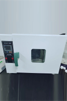 Vacuum drying oven
